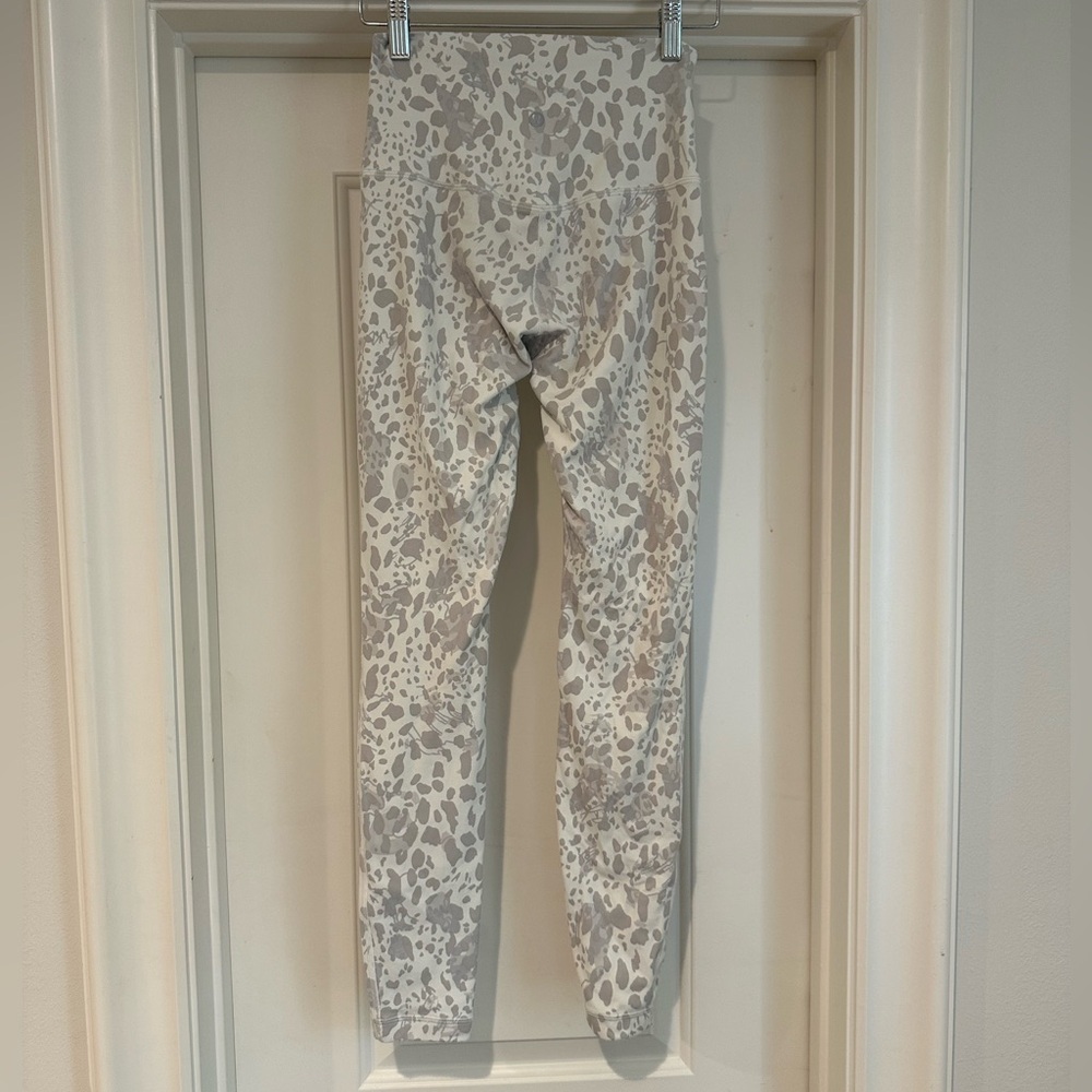 Lululemon 25” Align Leggings Size 4